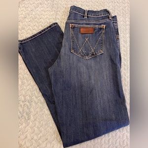 Wrangler Retro Slim Boot 36x34